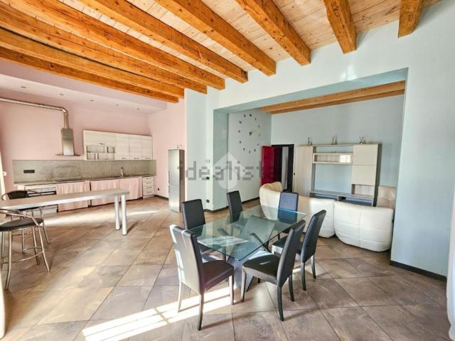 Appartamento in vendita di 190 m² in Via Giuseppe Garibaldi, 1