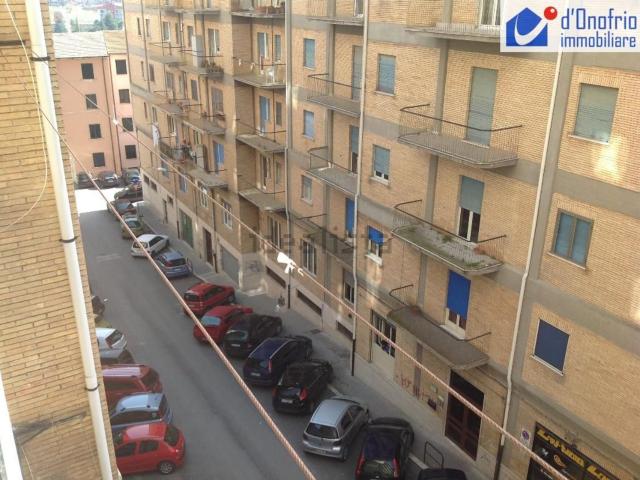 Appartamento in vendita di 190 m² in Via Giuseppe Di Vittorio