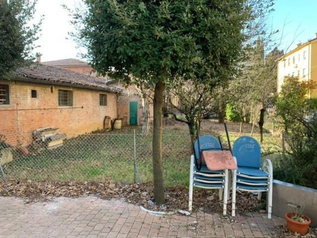 Appartamento in vendita di 190 m² in Via Giuseppe Tanari