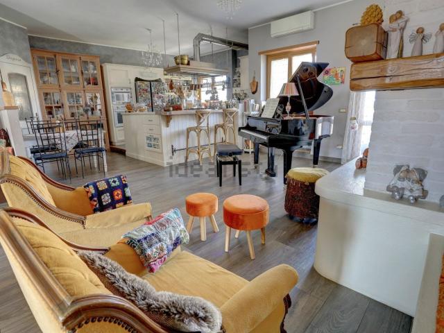 Appartamento in vendita di 190 m² in Via Davide Campari, 18