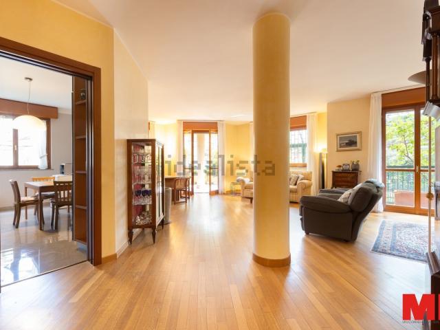 Appartamento in vendita di 190 m² in Via degli Odescalchi, 6