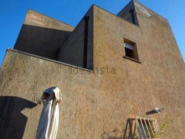 Appartamento in vendita di 190 m² in Via del Gabbiano, 1