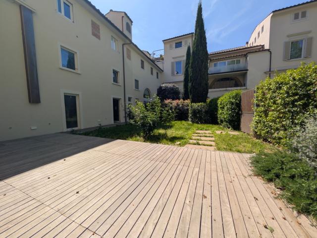 Appartamento in vendita di 190 m² in Via della Chiesa