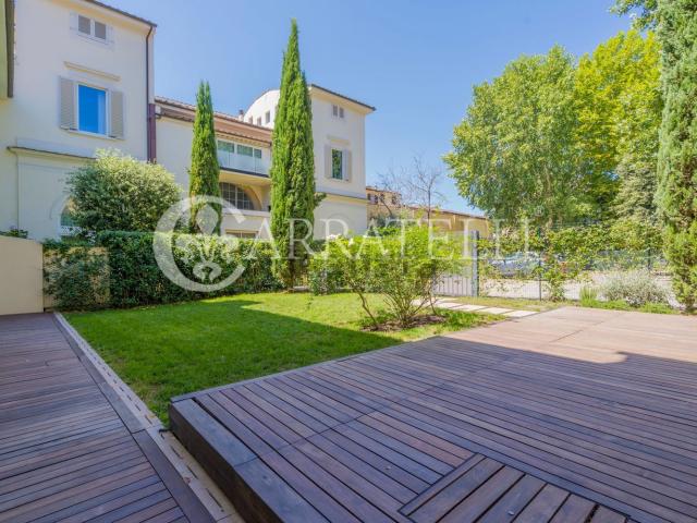 Appartamento in vendita di 190 m² in Via della Chiesa, 55