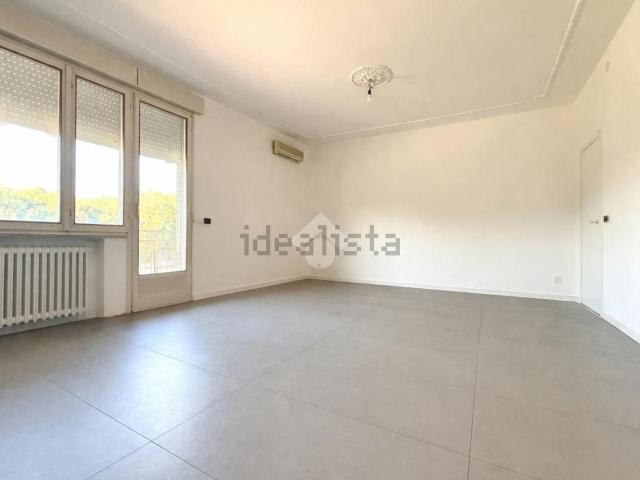 Appartamento in vendita di 190 m² in Via Emilia, 38