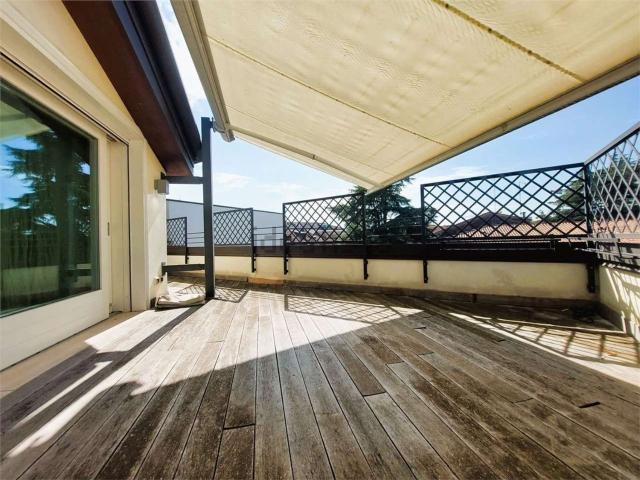 Appartamento in vendita di 190 m² in Via Fra&apos  Giocondo, 18