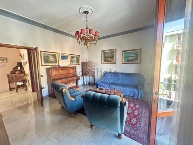 Appartamento in vendita di 190 m² in Via Jacopo della Quercia, 50053
