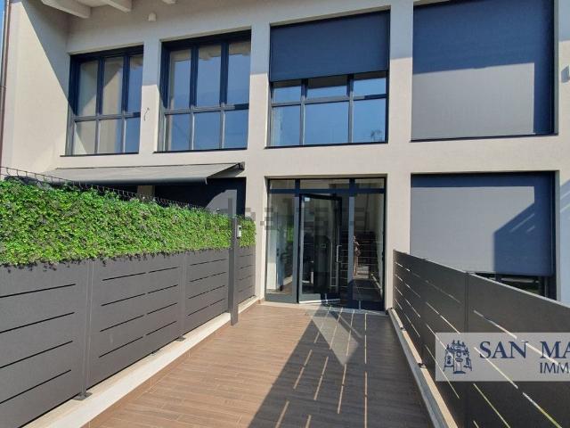 Appartamento in vendita di 190 m² in Via Olmo, 106