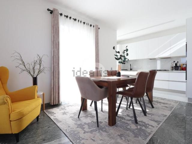 Appartamento in vendita di 190 m² in Via La Farina, 3