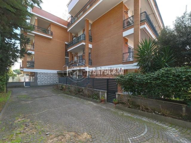 Appartamento in vendita di 190 m² in Via Leonessa, 46