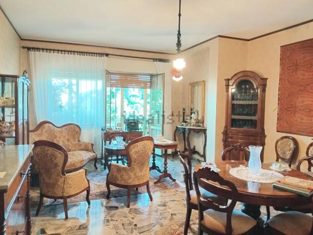 Appartamento in vendita di 190 m² in Via Luigi Bartolini, 39