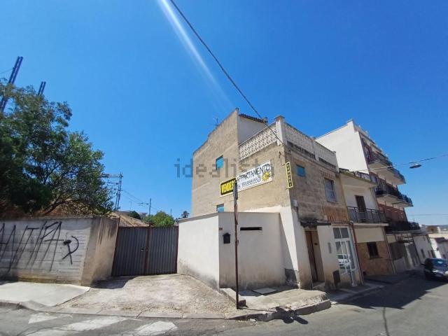 Appartamento in vendita di 190 m² in Via Montello, 26