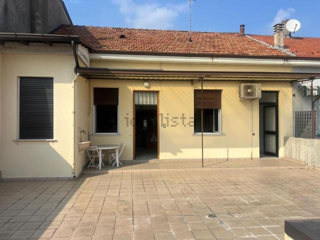 Appartamento in vendita di 190 m² in Via Novara, 3