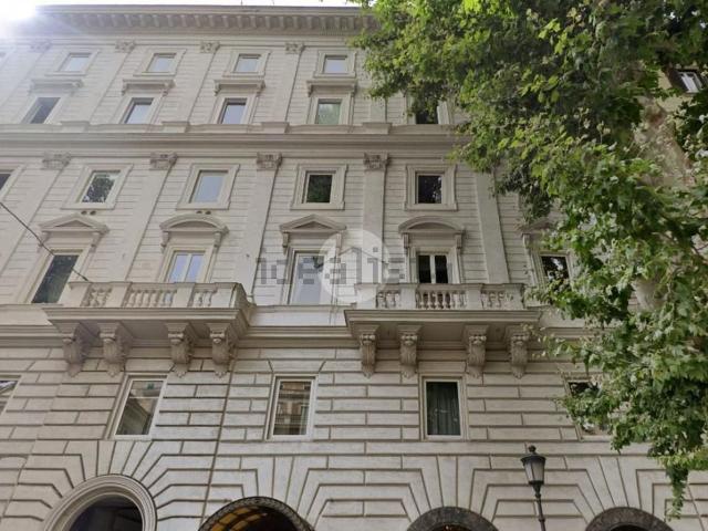 Appartamento in vendita di 190 m² in Via Nomentana, 27