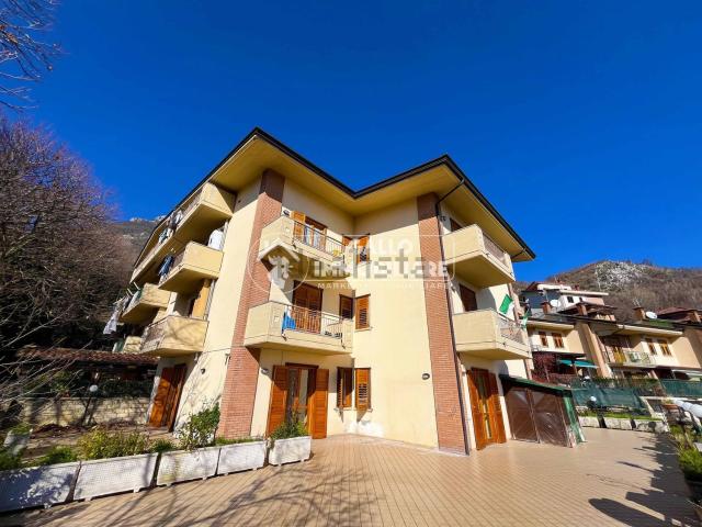 Appartamento in vendita di 190 m² in Via Saverio Crisci, 4