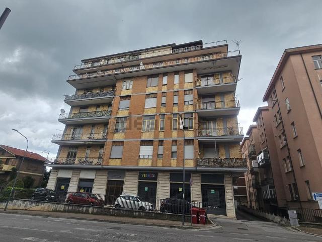 Appartamento in vendita di 190 m² in Via Salvatore Moccia, 16