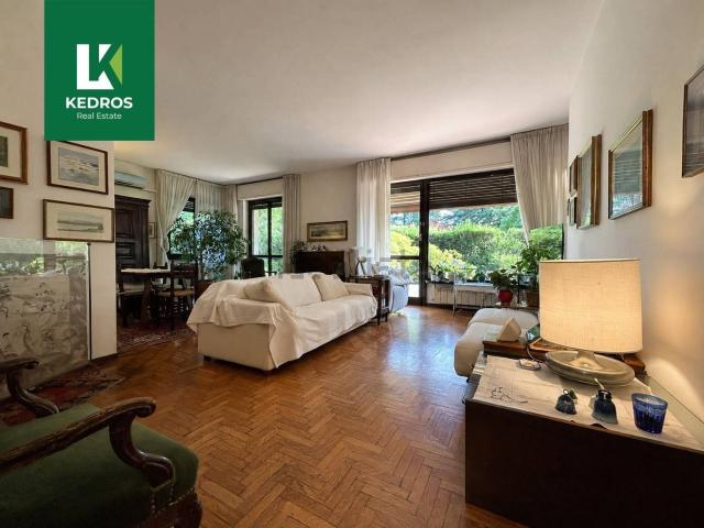 Appartamento in vendita di 190 m² in Via Padre Samuele Marzorati, 71