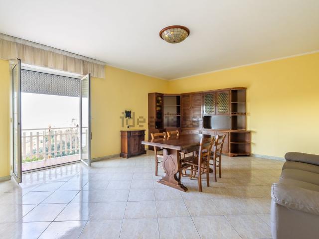 Appartamento in vendita di 190 m² in Via Piagge Marine