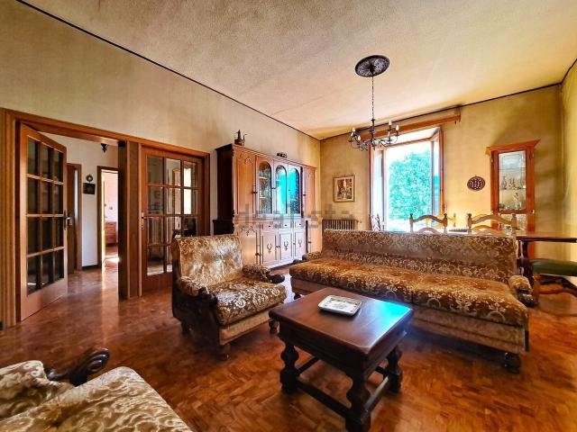 Appartamento in vendita di 190 m² in Via Trento e Trieste, 11