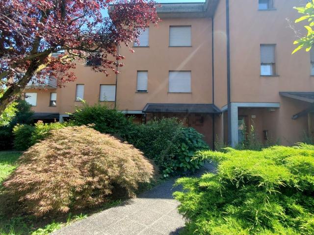 Appartamento in vendita di 190 m² in Via Umberto Tonini, 109