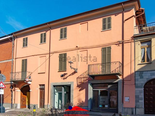 Appartamento in vendita di 190 m² in Via Umberto I, 7