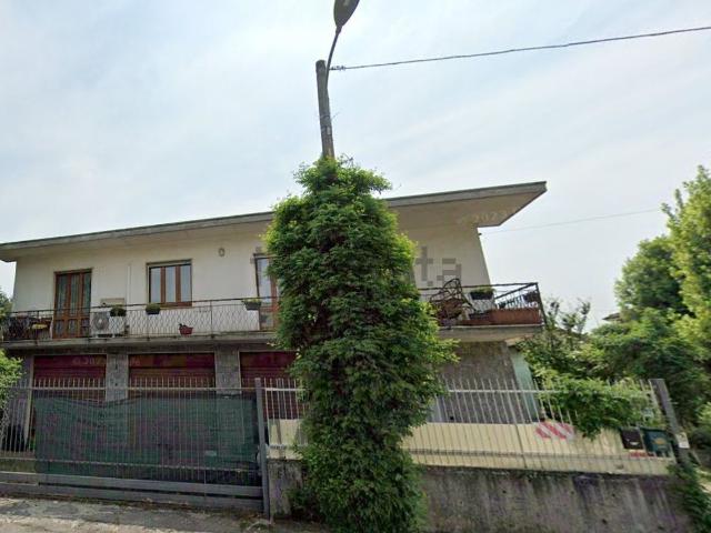 Appartamento in vendita di 190 m² in Via Volta, 172