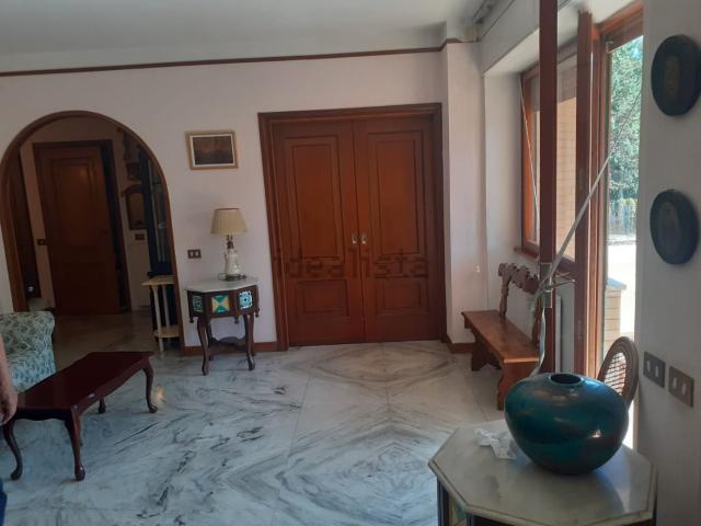 Appartamento in vendita di 190 m² in Via Vito Sinisi