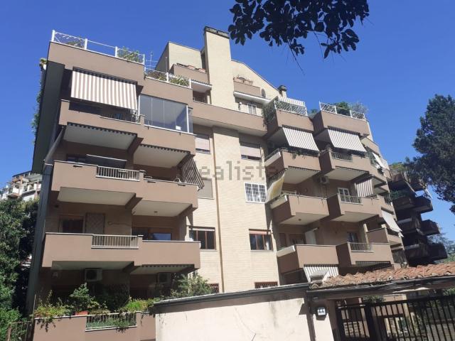 Appartamento in vendita di 190 m² in Via Vito Sinisi
