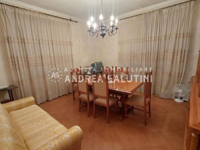 Appartamento in vendita di 190 m² in Viale Italia