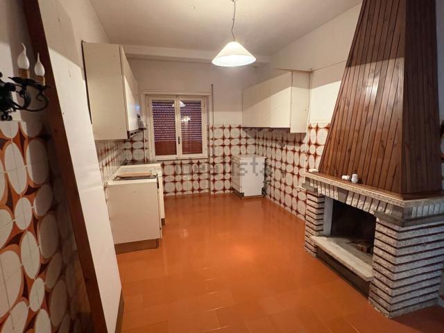 Appartamento in vendita di 190 m² in Viale Santa Liberata, 8