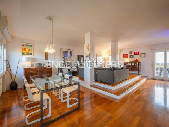 Appartamento in vendita di 190 m² in Vicolo Zefirino Campanini