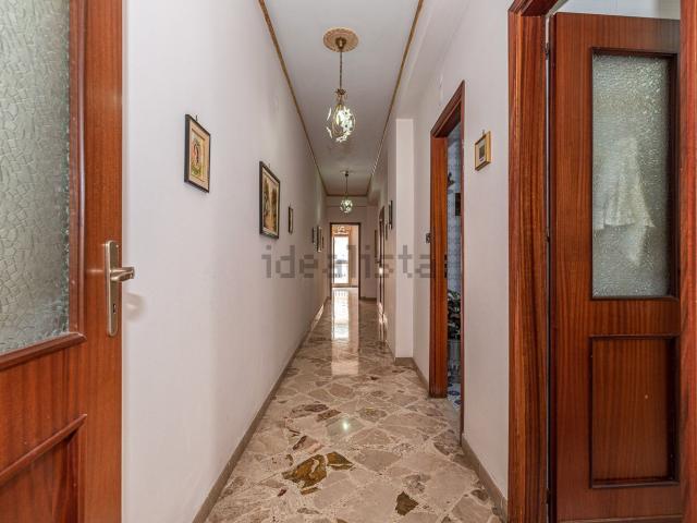 Appartamento in vendita di 190 m² in Largo Enrico Perri, 1