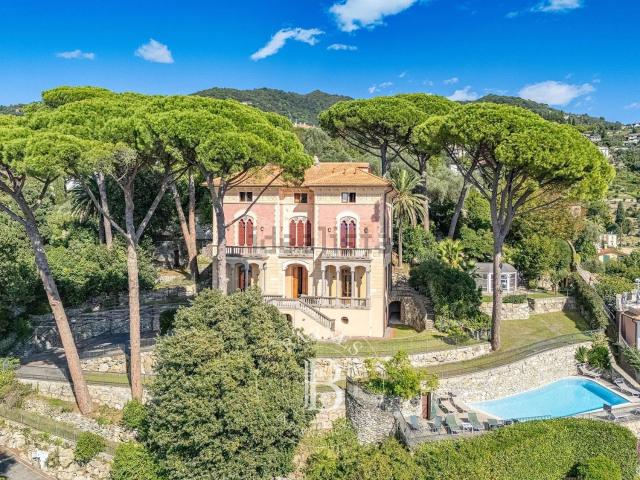 Appartamento in vendita di 190 m² in Strada Statale 1, 364