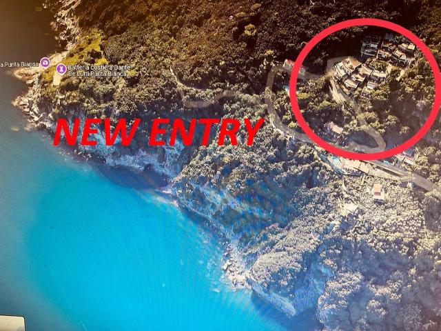 Appartamento in vendita di 190 m² in Strada Punta Bianca