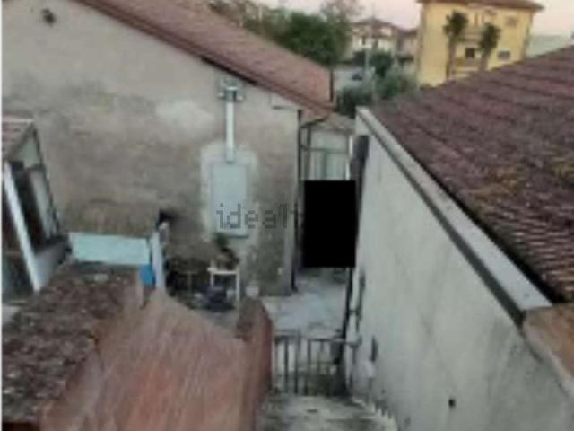 Appartamento in vendita di 191 m² in Via A. Benetti, 11