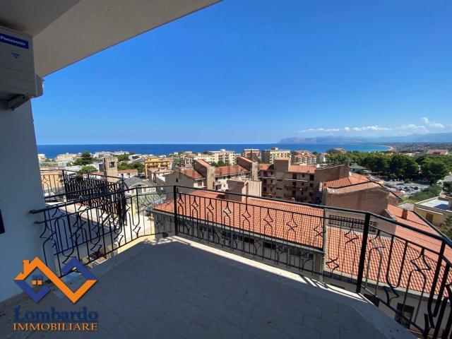 Appartamento in vendita di 191 m² in Via SEgesta