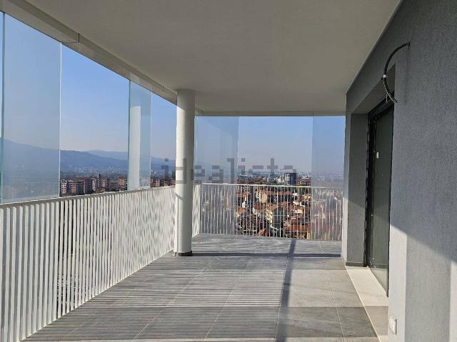 Appartamento in vendita di 191 m² in Via Pietro Giannone