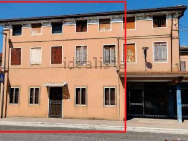 Appartamento in vendita di 191 m² in Via Roma, 20