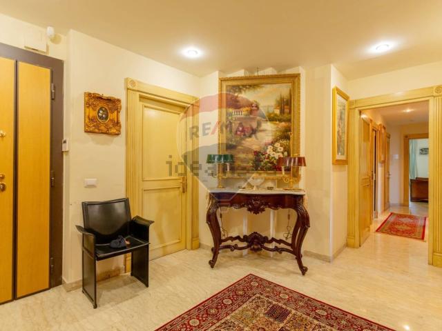 Appartamento in vendita di 191 m² in Via Vitantonio di Cagno, 6