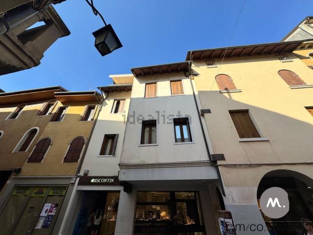 Appartamento in vendita di 191 m² in Vicolo delle Acque, 6