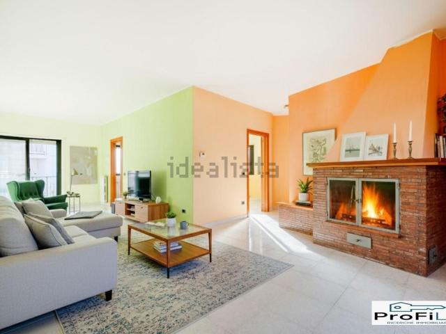 Appartamento in vendita di 192 m² in Traversa I Via Bitetto, 22