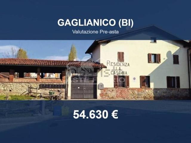 Appartamento in vendita di 192 m² in Via Carlo Felice Trossi, 144
