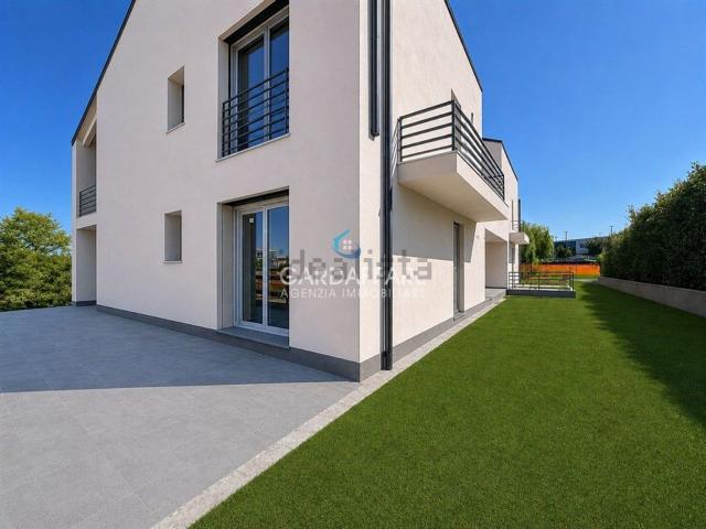 Appartamento in vendita di 192 m² in Via Bell&apos Italia
