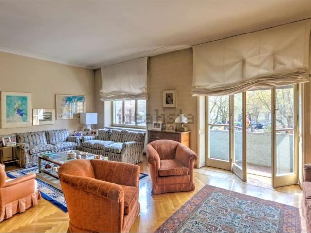 Appartamento in vendita di 192 m² in Via Gaetano Filangieri, 16