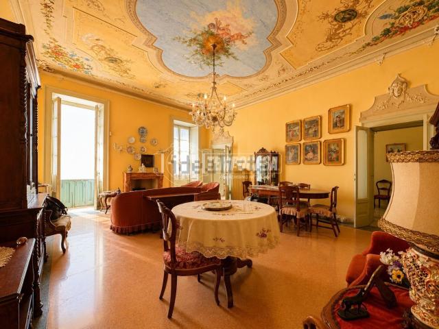 Appartamento in vendita di 192 m² in Via Dante, 20