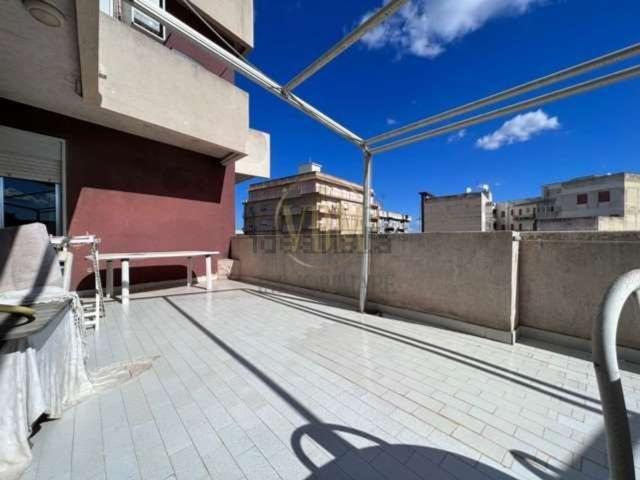 Appartamento in vendita di 192 m² in Via San Giovanni Bosco