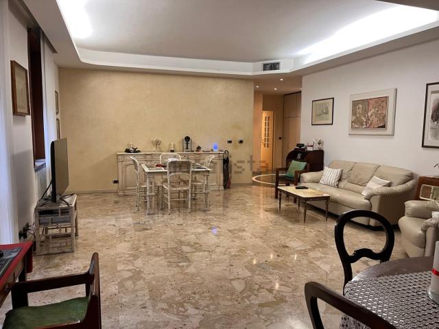Appartamento in vendita di 192 m² in Vicolo Edilizia