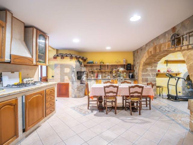 Appartamento in vendita di 192 m² in Corso Vittorio Emanuele, 24