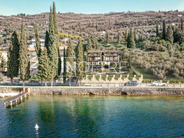 Appartamento in vendita di 192 m² in Località Pontirola