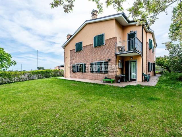 Appartamento in vendita di 193 m² in Via della Repubblica